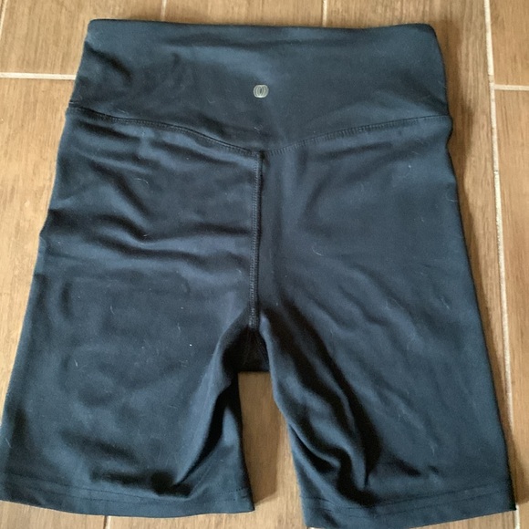 Women’s black spandex bike shorts. Probably a small. Excellent condition. - Picture 3 of 4